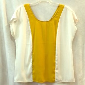 White and yellow short sleeve blouse